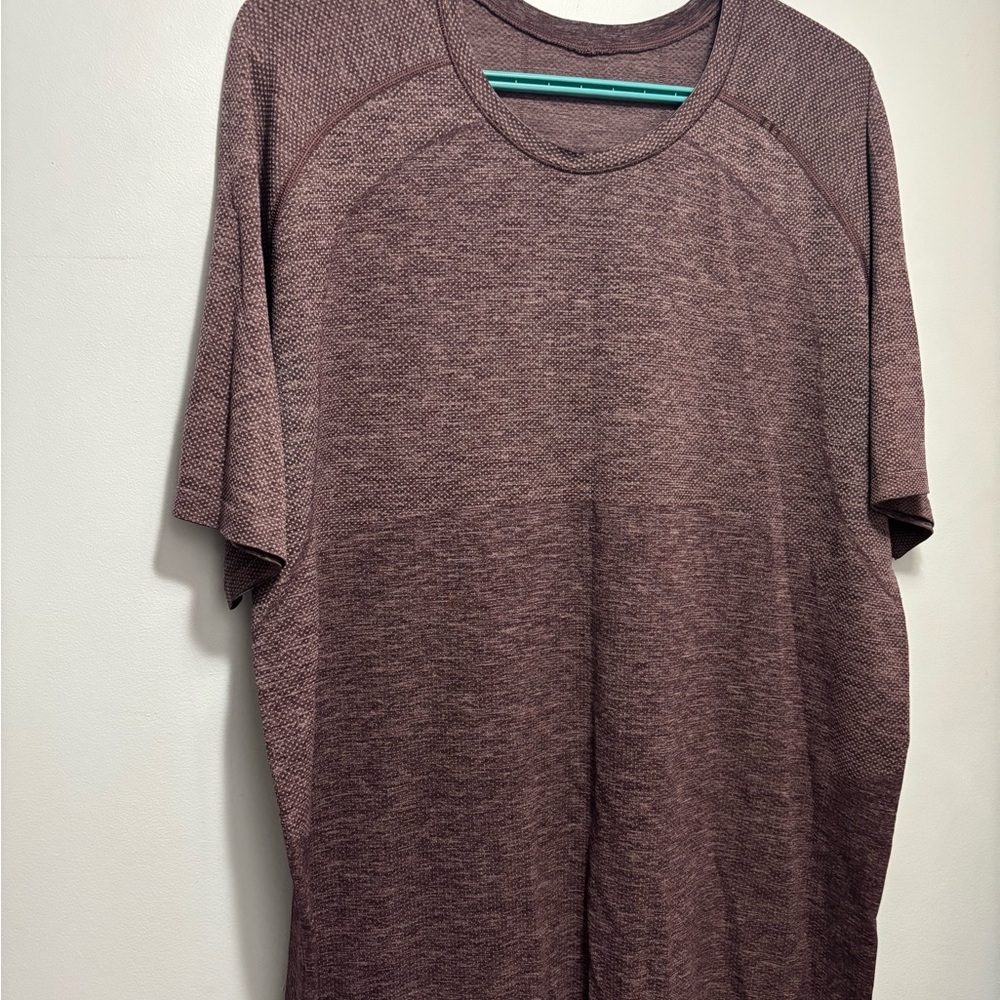 lululemon athletica Maroon Short Sleeve Tee